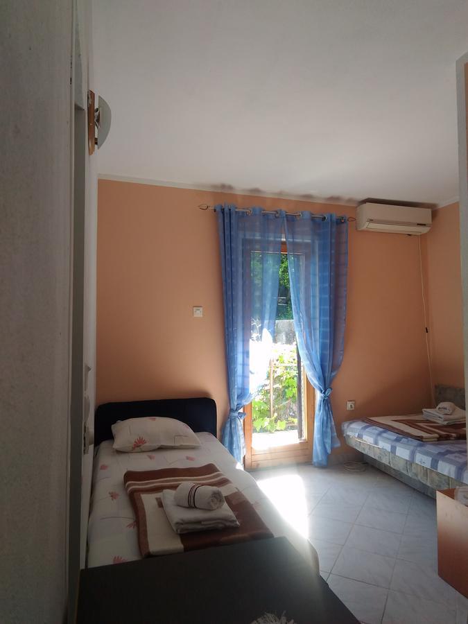 Apartment Angelina Рисан Экстерьер фото